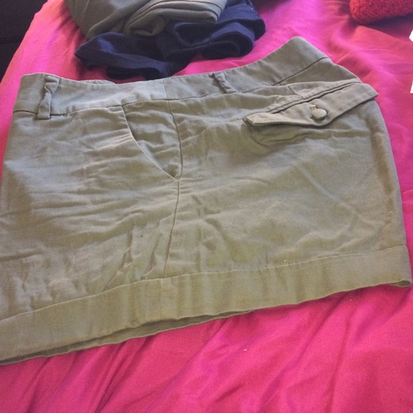 Short.   Firm - Picture 2 of 6